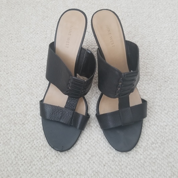 *SUMMER SALE* Nine West Slide Sandals - Picture 1 of 2